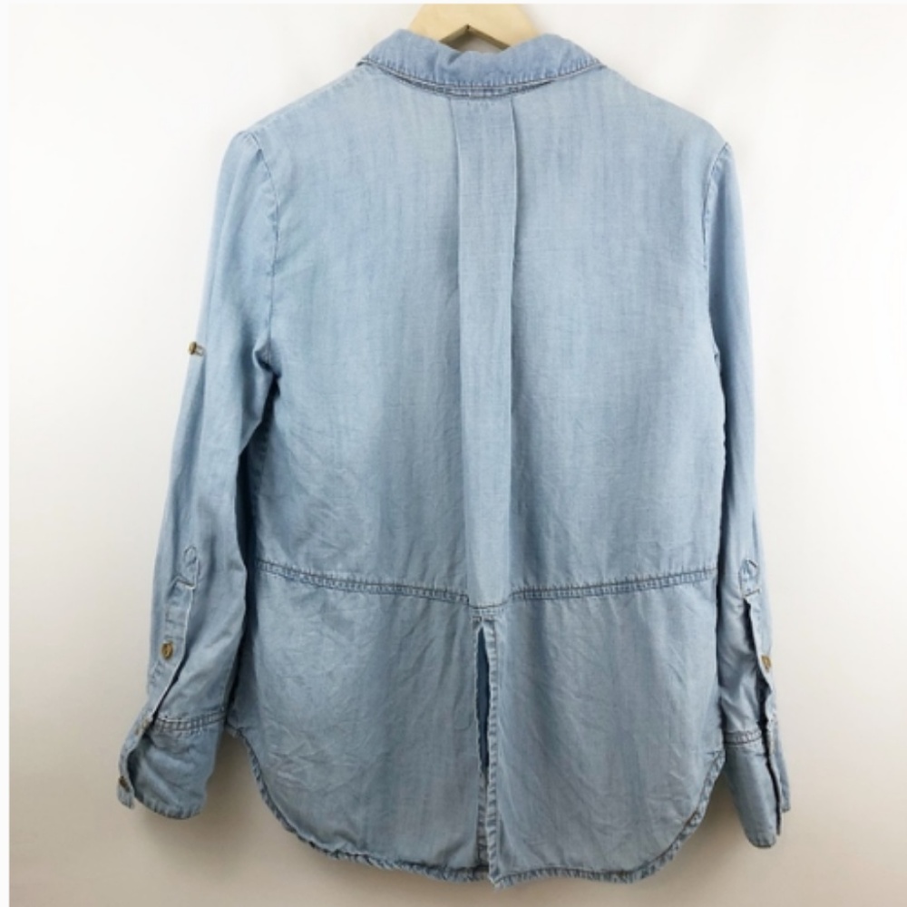 Cloth & Stone Chambray Split Tail Button Up Blouse - image 4